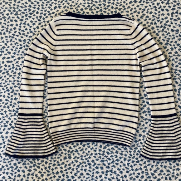 Club Monaco • Cashmere Bell Sleeve Sweater • Size Small - Picture 3 of 4